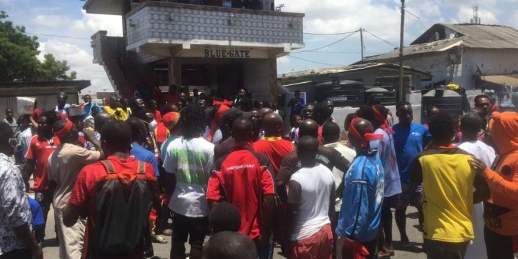 Odododiodoo youth protest over the purported nomination of Elizabeth Sackey as AMA Mayor 1 504b1179 a00f 4a5d acb7 d43d2da98375 1 1140x570 1