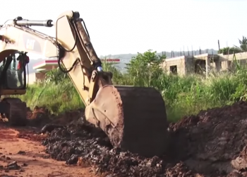Construction work resumes on Ayi-Mensah, Danfa and Otinibi road after protest