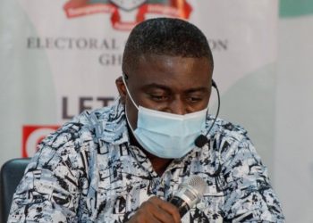 Bossman Asare, other EC officials kicked out of meeting with Parliament for failing to justify Jean Mensa’s absence 1 Bossman Asare, other EC officials kicked out of meeting with Parliament for failing to justify Jean Mensa’s absence
