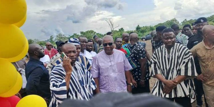 Mahama cuts sod for ultra-modern sports complex