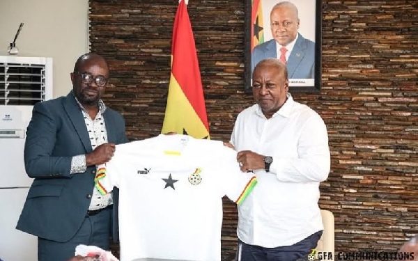 [L] Kurt Okraku President of the GFA with [R] President John Mahama