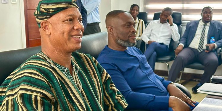 WATER RESOURCES MINISTER COMMENDS GWL, REAFFIRMS GOVERNMENT'S COMMITMENT TO UNIVERSAL WATER ACCESS 1 WATER RESOURCES MINISTER