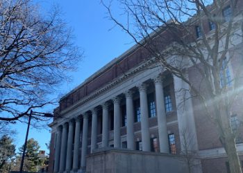 Trump administration to freeze €1.9bn in grants to Harvard University