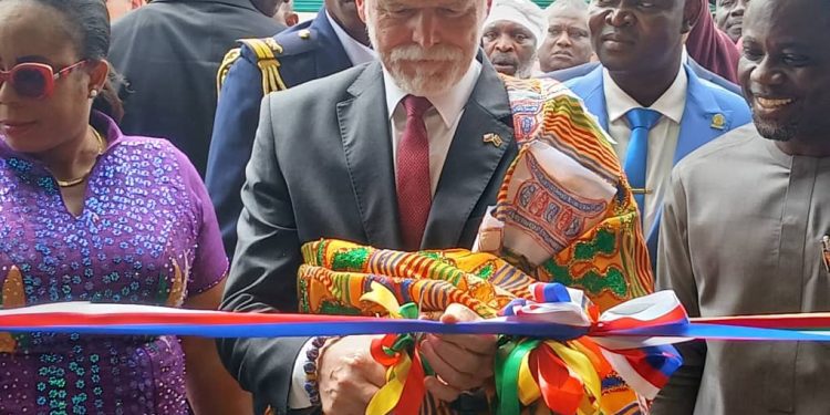 Health Minister and Czech President Commission Kpone Katamanso Municipal Hospital 1 kpone