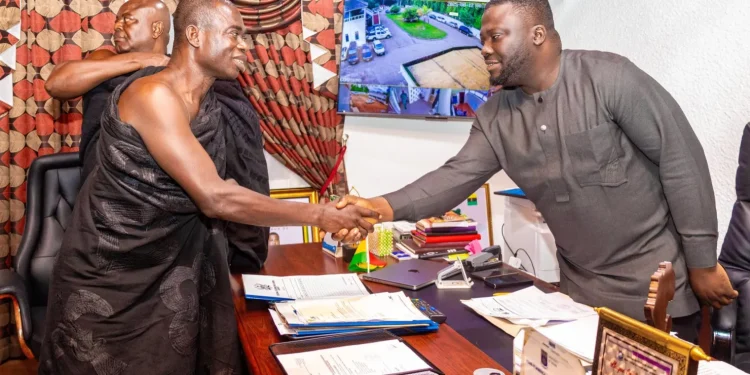 Mahama sends condolences on death of Asantehemaa 1 Asantehene