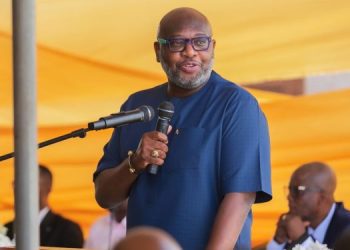 COCOBOD Clears GH¢162 Million Debt Owed to Non-DDEP Cocoa Bill Investors 2 President Mahama introduces tertiary scholarship scheme for children of cocoa farmers