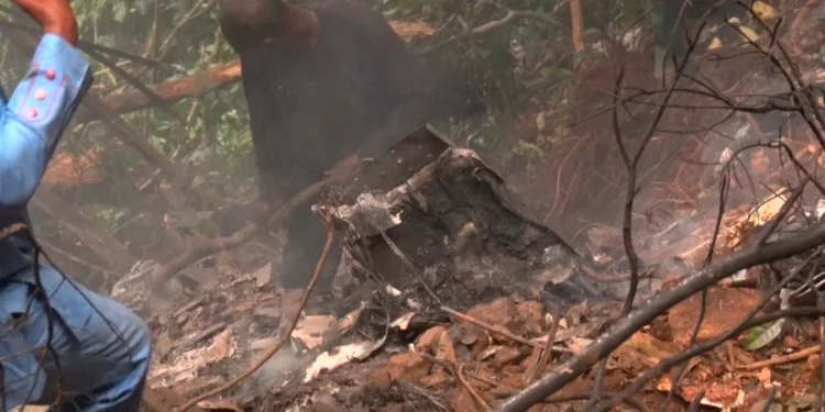 Helicopter Crash: Youth return parts after plea from Minister 1 heli crash