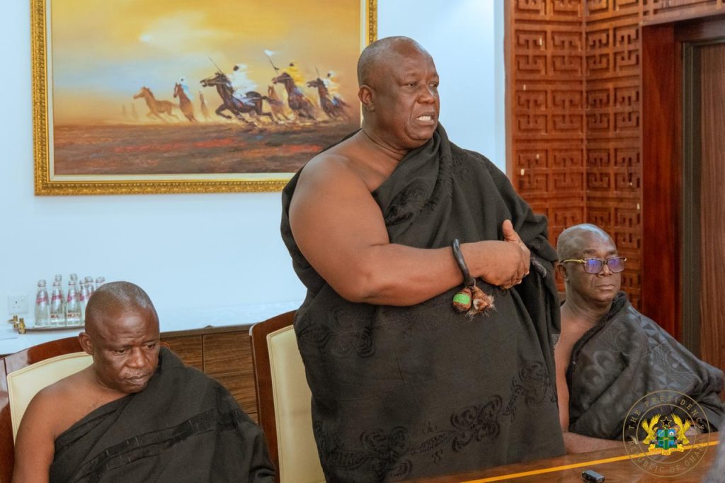 Otumfuo invites President Mahama to Asantehemaa's royal funeral 3 JM OTUM 3