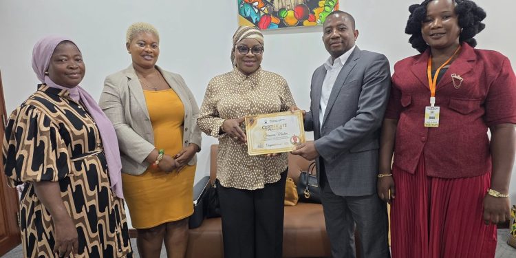 Shamima Muslim honoured for excellence in media communication 1 sm1