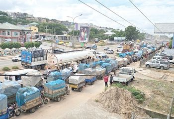Refuse-carrying tricycles choke Mallam–Kasoa highway, sparking health and traffic concerns 2 Refuse-carrying tricycles choke Mallam–Kasoa highway, sparking health and traffic concerns