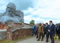 Belarus: Governor of Brest hosts President Mahama after tour of Hero Fortress.