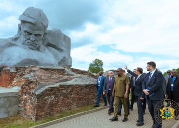 Belarus: Governor of Brest hosts President Mahama after tour of Hero Fortress. 6 Belarus: Governor of Brest hosts President Mahama after tour of Hero Fortress.