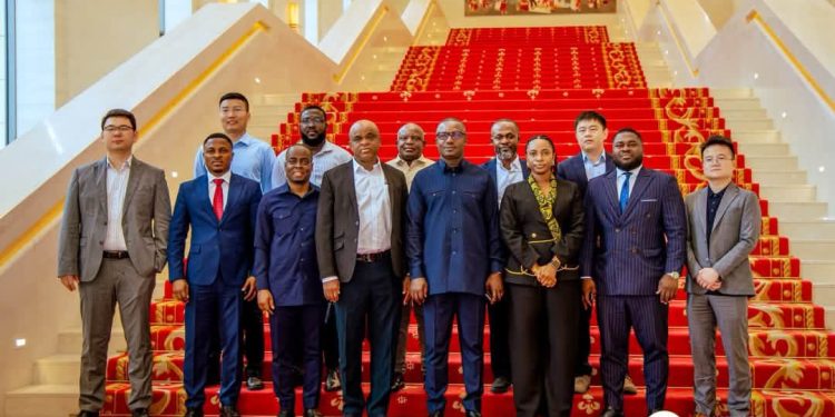 Energy Minister Benchmarks Global Best Practices for Ghana's 200MW Battery Storage Project 1 ENERGY
