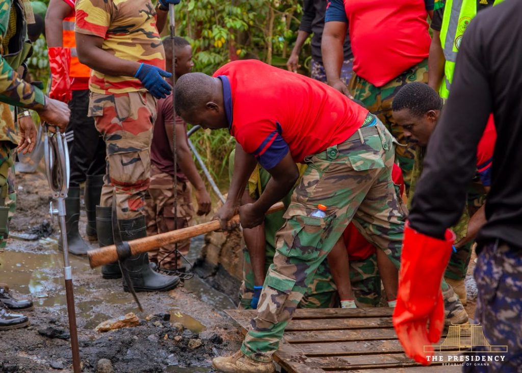 “Leadership Is by Example” – Births and Deaths Registry Registrar Joins Accra Sanitation Exercise 2 SAN2