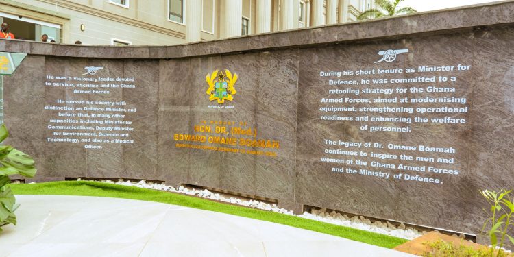 President Mahama Unveils Cenotaph in Honour of Late Dr. Edward Omane Boamah, Hails His Legacy of Service and Patriotism 1 paap