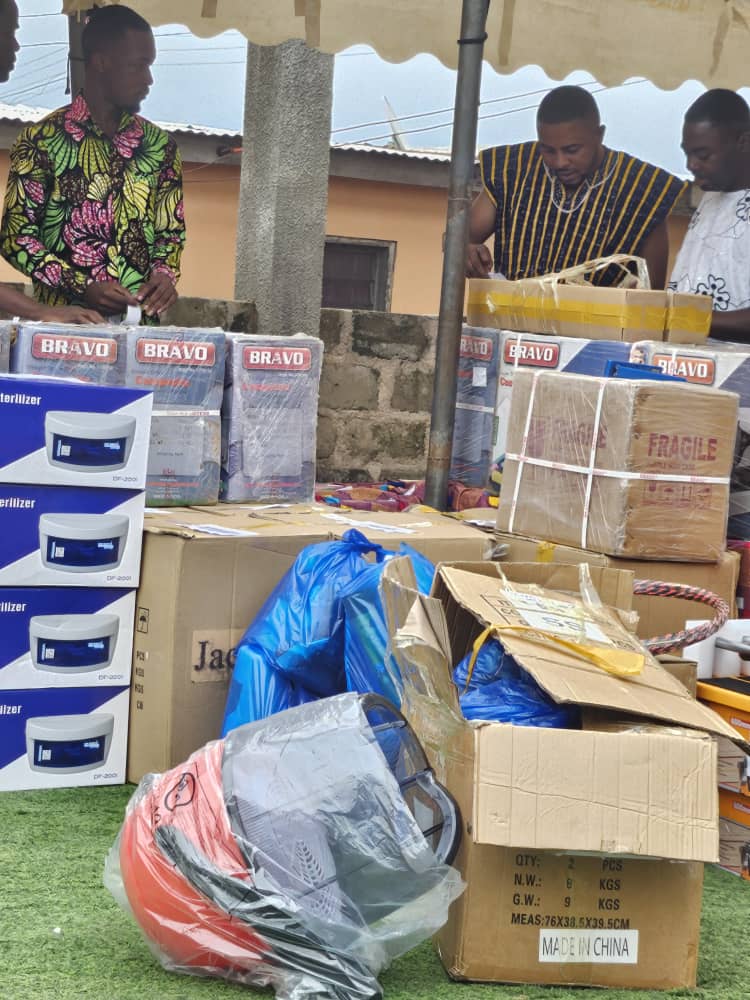 Dr. Robert Kofi Doh Launches Tradesmen Empowerment Initiative, Commissions Borehole at Ho Heve 2 sena2
