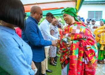 Mahama Inspects Newly Constructed CHPS Compounds in Ahafo Region