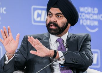 World Bank names the 5 sectors developing countries must turn to create jobs in the AI era